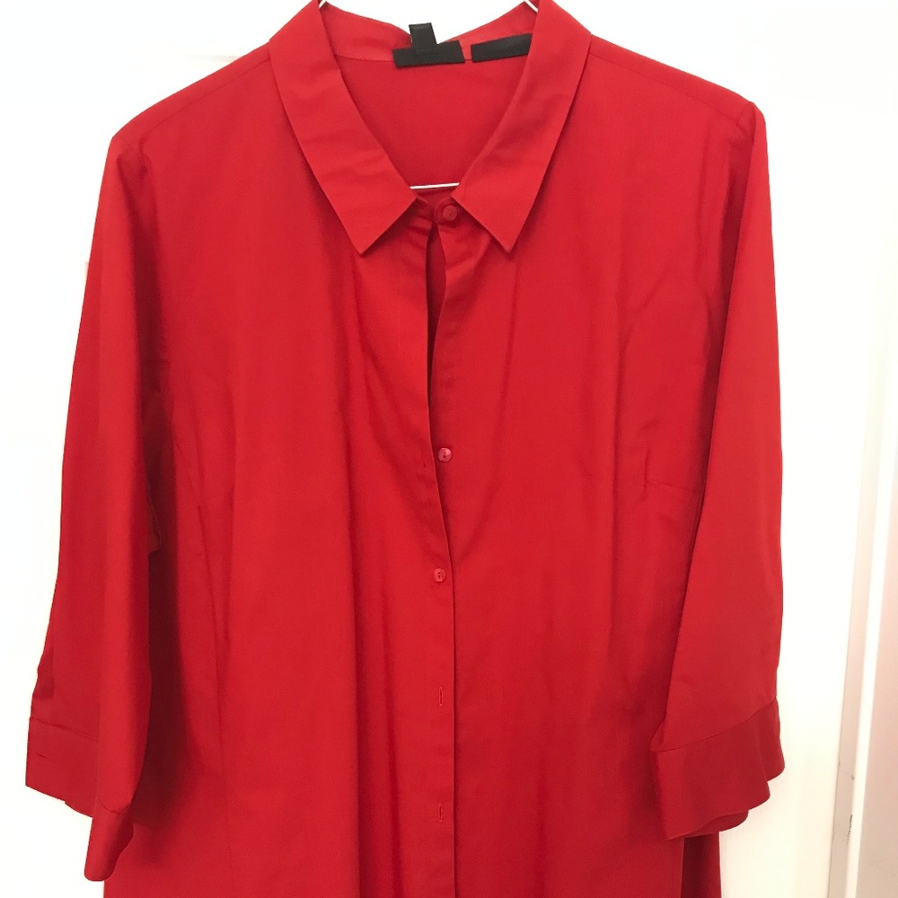Red Mid Sleeve Button-Front Shirt